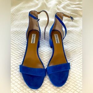 Steve Madden Suade dressy sandals. 1 1/2” heels. Royal Blue.